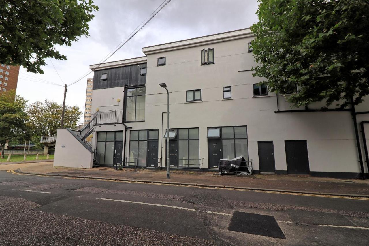 Stylish & Modern Apartment - Southend Stays Kültér fotó